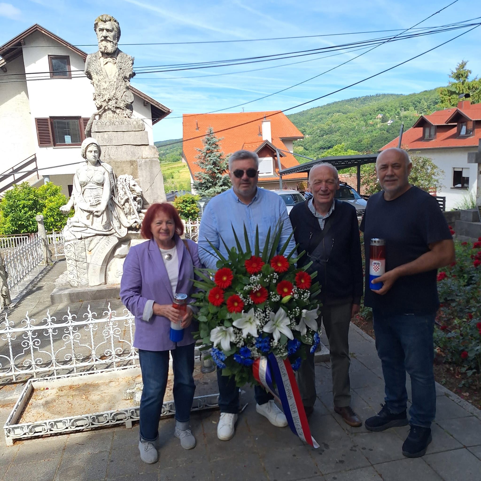 Trenutno pregledavate Položen vijenac na grob dr. Ante Starčevića u Šestinama